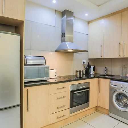 Sandton Serviced Apartments@Hydro Johannesburg Exterior photo